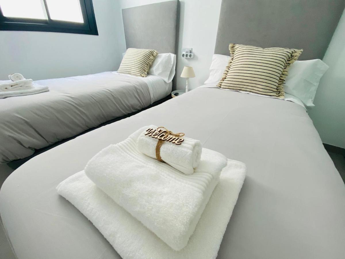 Bonito Apartamento De 2 Habitaciones Con Terraza Малага Экстерьер фото